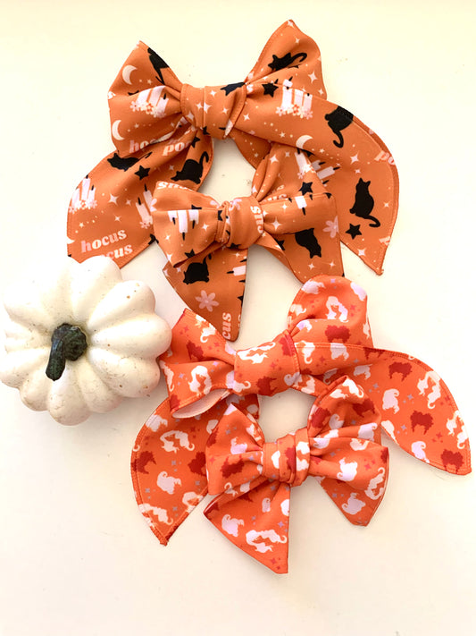 Hocus Pocus Halloween Hair Bows – Witchy Black Cat & Sisters Print Hair Accessories