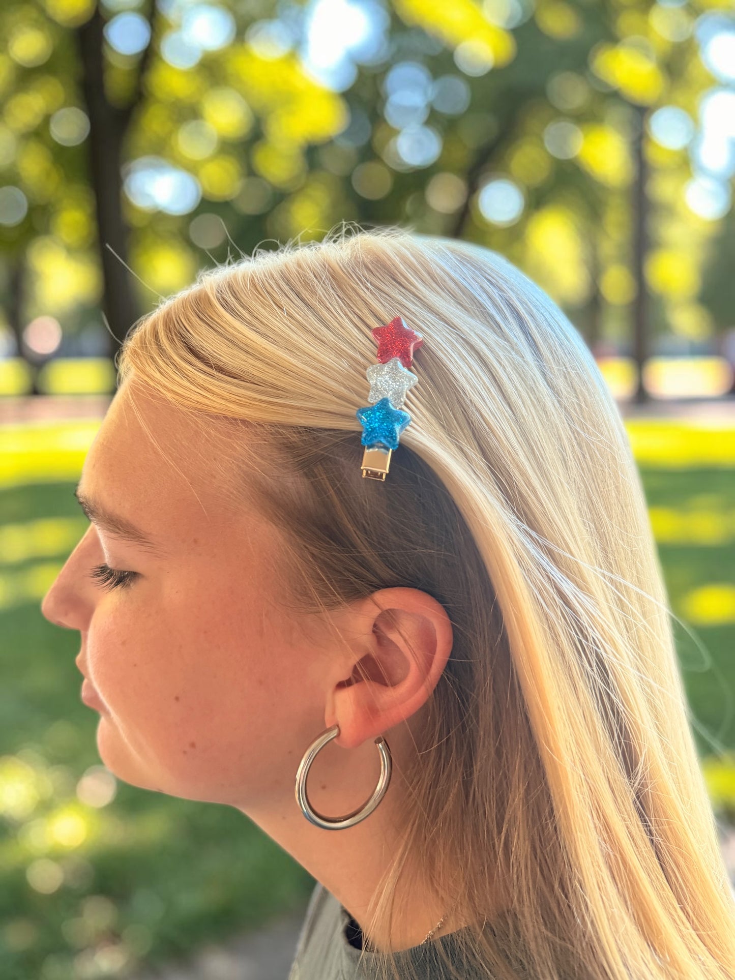Patriotic Resin Stars Alligator Clips for Girls – Red, White & Blue 4th of July Hair Accessories (Set of 2)