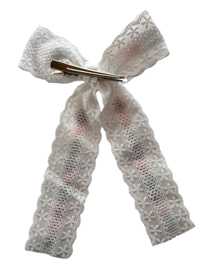 White Daisy Lace Hair Bows for Girls – Floral Embroidered Bows with Alligator Clip