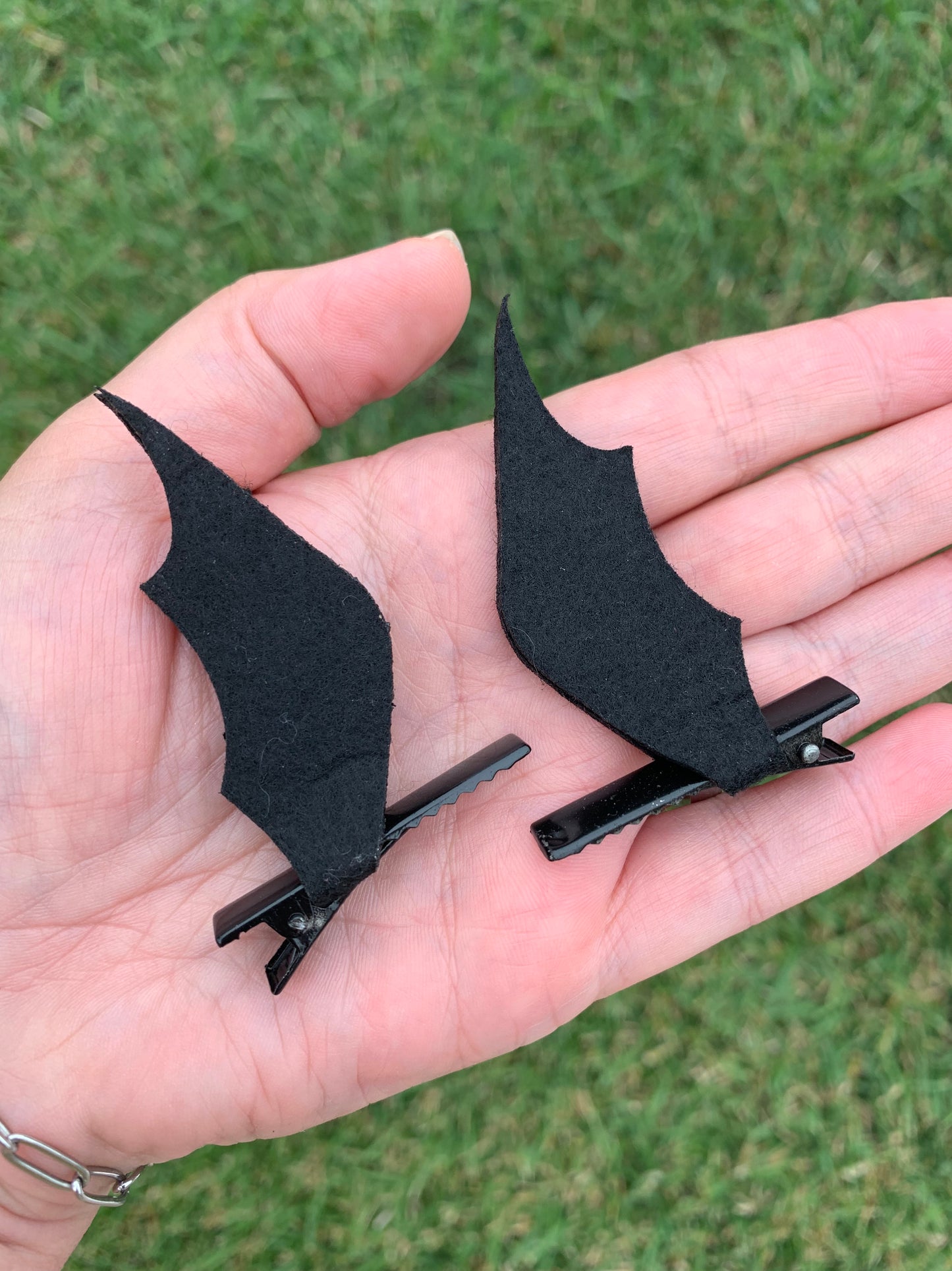 Black Bat Piggy Clips