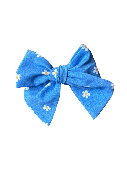 Denim Daisy Hair Bows for Girls – Large Floral Bows with Alligator Clip