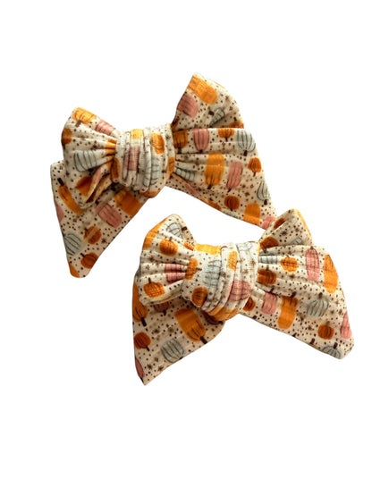 Fall Pumpkin Print Hair Bow for Girls – Autumn Hair Bow & Headband