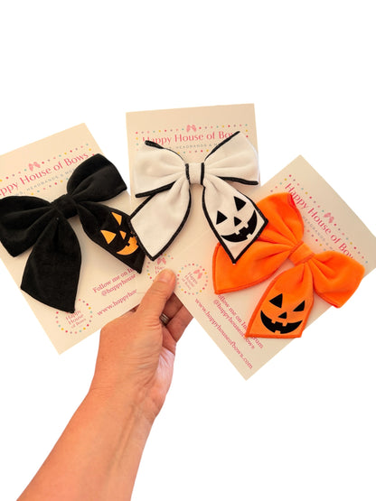 Velvet Pumpkin Jack-O-Lantern Sailor Hair Bow – Halloween Bow for Girls