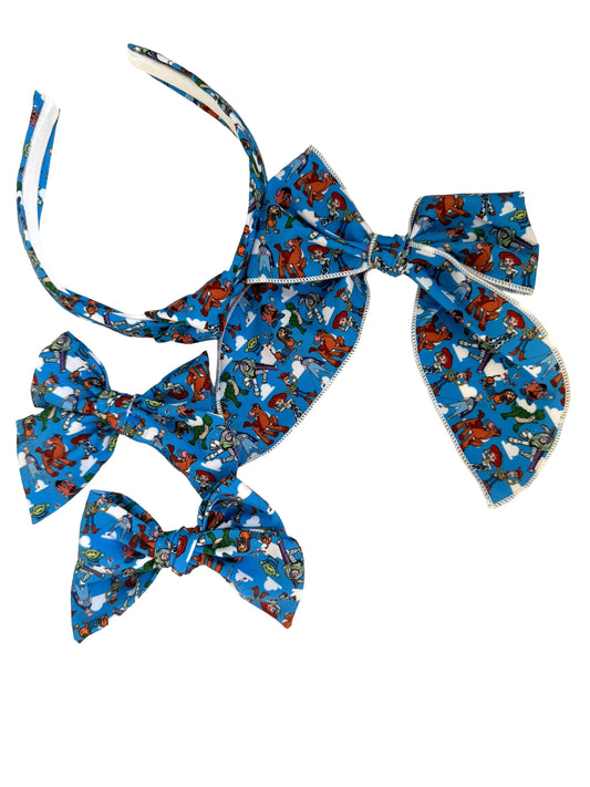 *Blue Toys Hair Bow