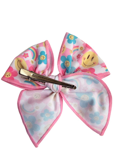 Smiling Daisy Shaker Hair Bow – Floral Confetti Alligator Clip for Girls