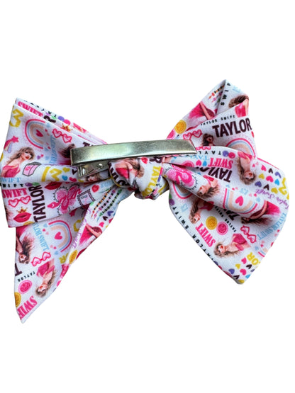 *New Pink Swiftie Hair Bows