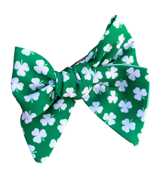 *Green Shamrock Hair Bows