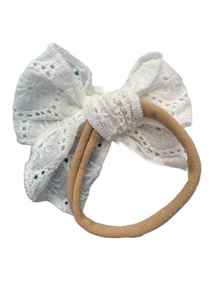 *White Embroidered Lace Bows