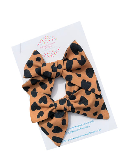 *Leopard Heart Hair Bows