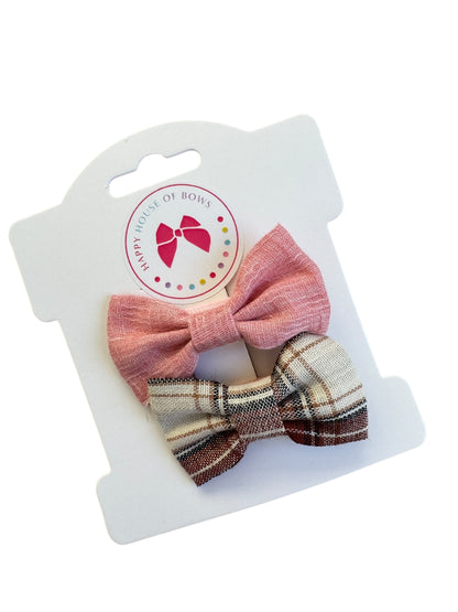 Mini Pink Linen Baby Hair Clips – Neutral Everyday Baby Bows for Infants & Toddlers