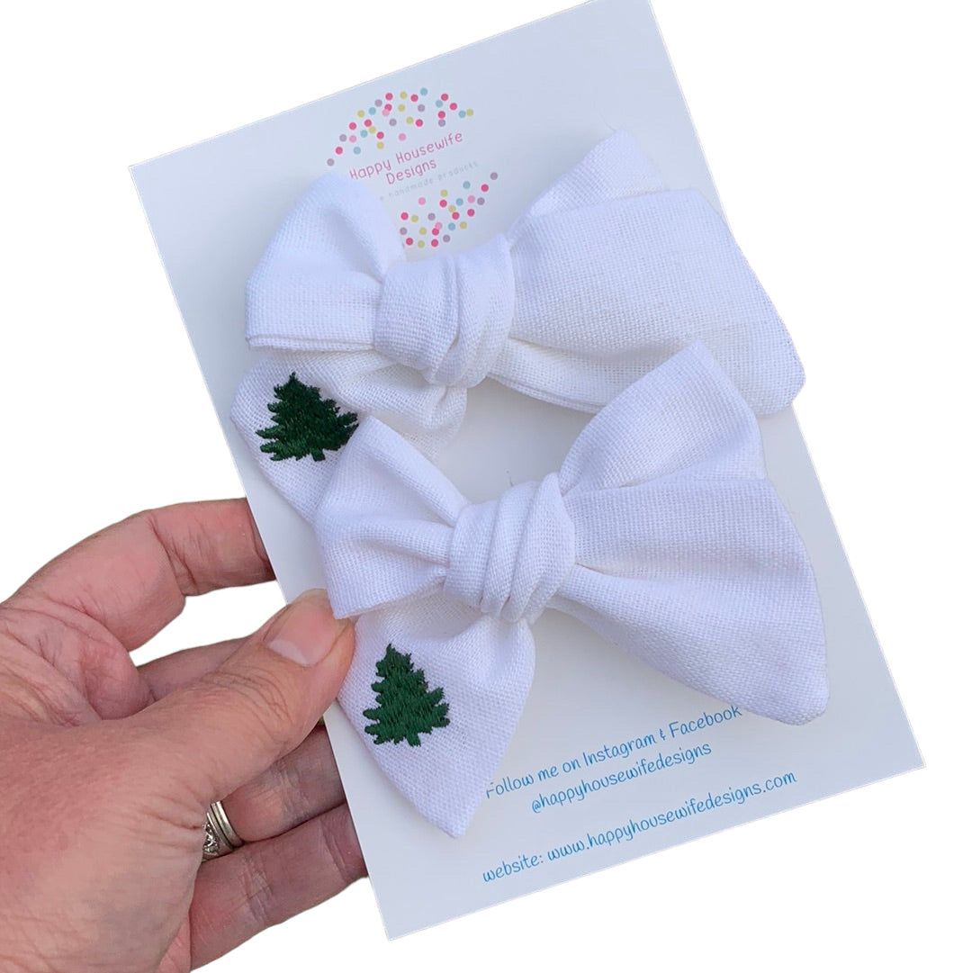 *Small Christmas Tree Linen Hair Bows