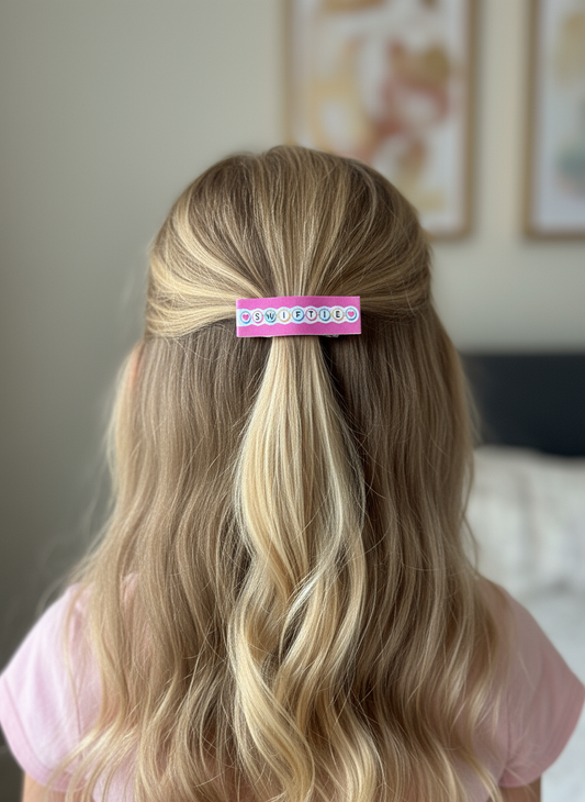 Swiftie snap clip lifestyle image