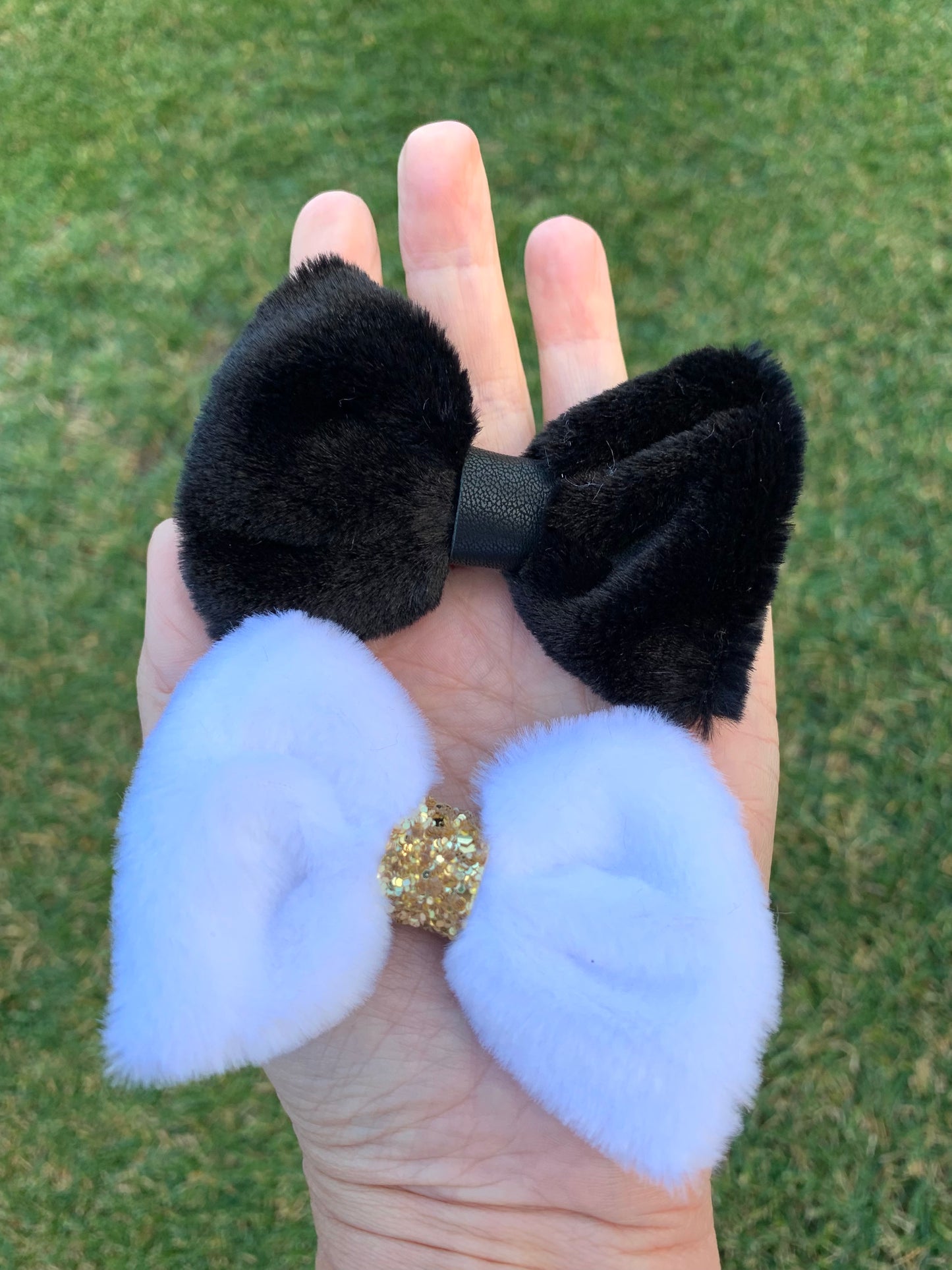 *Faux Fur Hair Bow